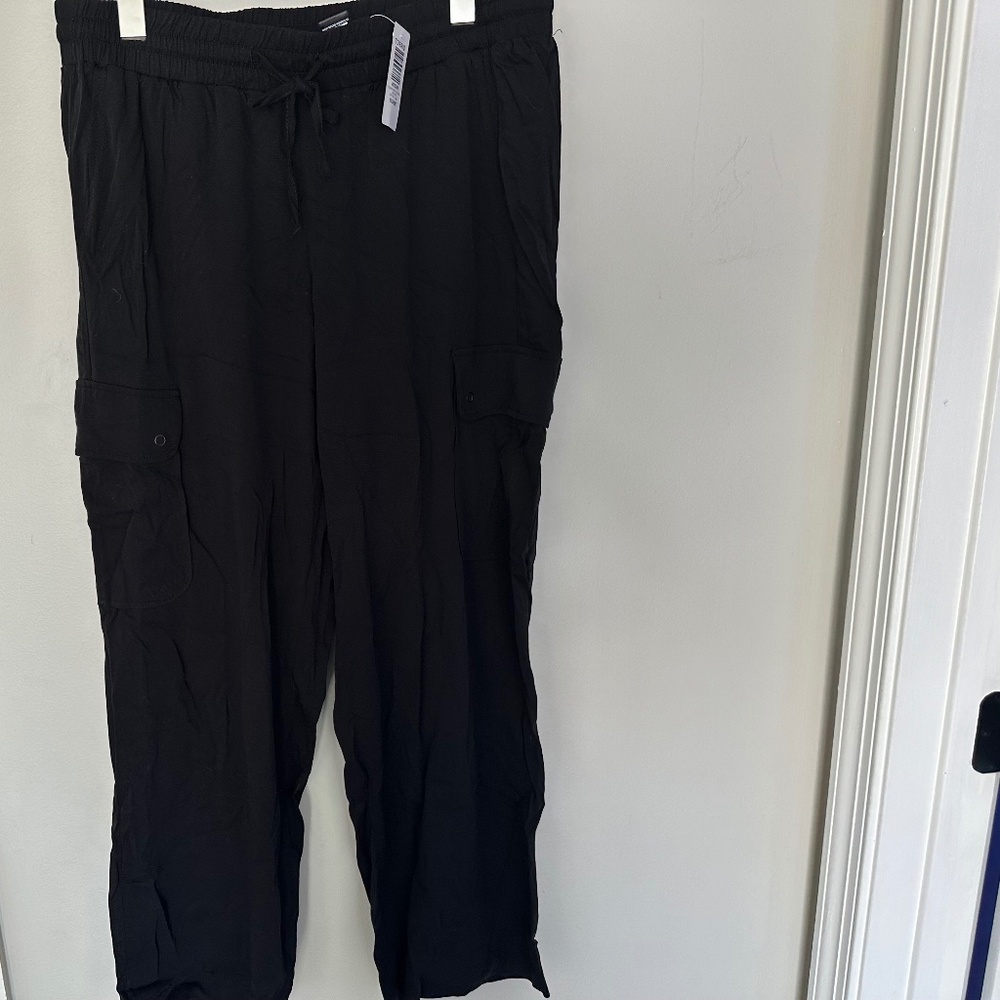 NWT Torrid Black Stretch Drawstring Waist Cargo Pants